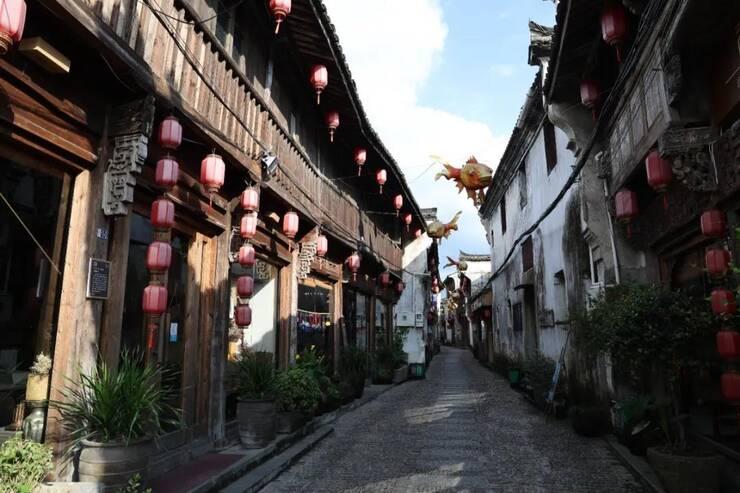 中国男足锋霸凌杰将试训法乙球队欧塞尔,有望踢法甲联赛